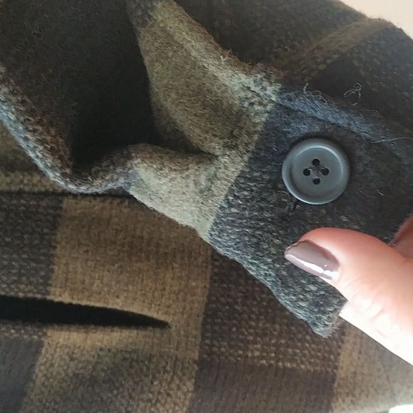 RDI Buffalo Plaid Shacket - Picture 4 of 7